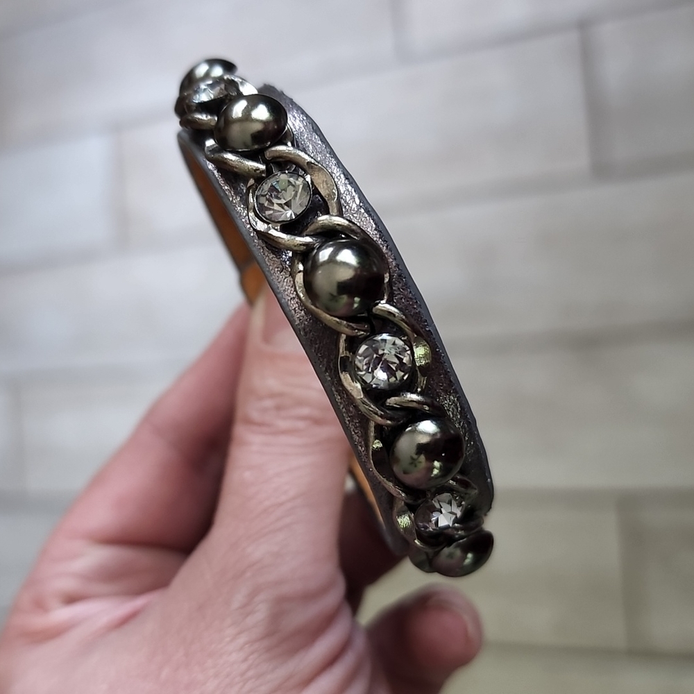 Gray leather bracelet